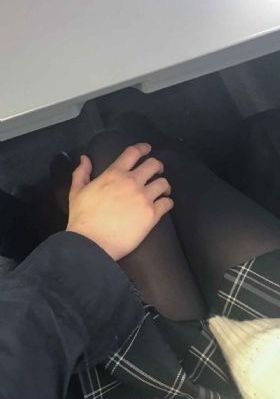伦理片av亚洲区_成人在线观看免费