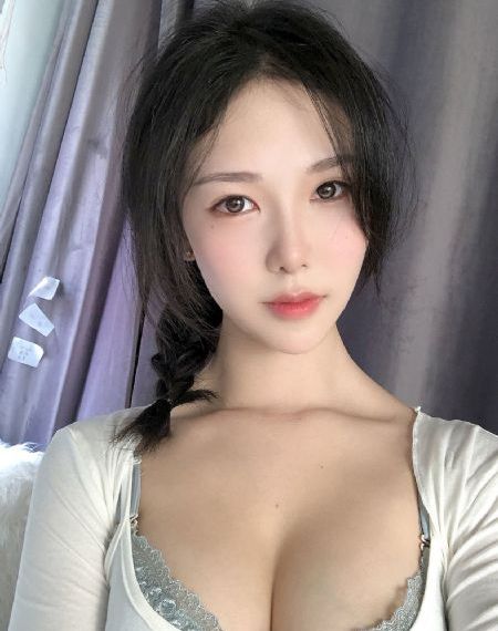 欧美辣妹裙_超清日韩免费观看
