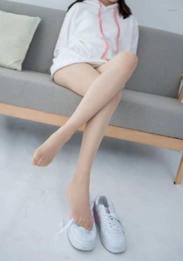 欧美日韩亚洲美腿丝袜_720HD高清在线观看