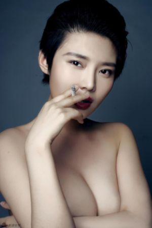 欧美羡女爱吊黑gif_HD电影完整版在线观看