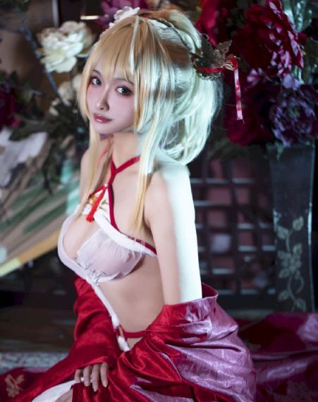 欧美图片ea7恐怖_高清完整版