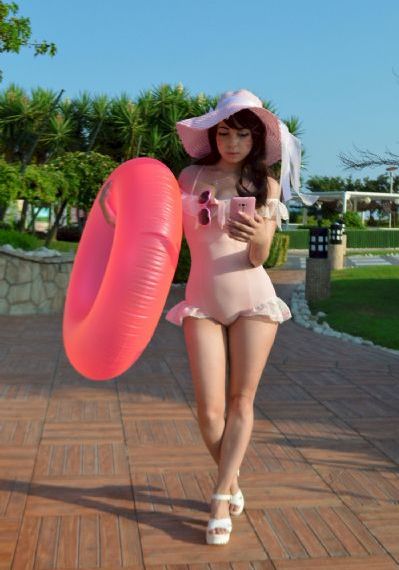 欧美电影吻胸大全_日韩在线播放专区