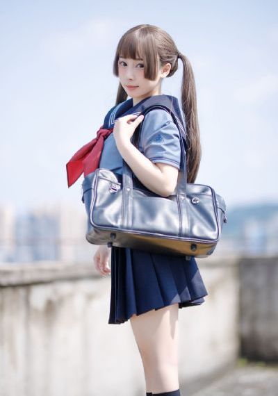 欧美男士时尚博主街拍_BD在线观看完整版