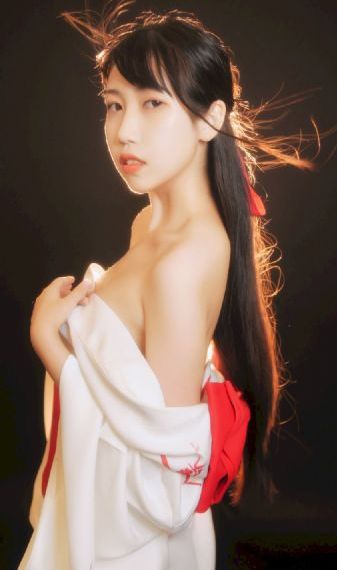 欧美老女人体_BDBD在线观看