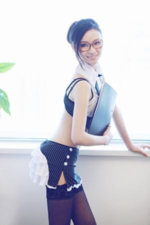 欧美胖女叉开腿露b图_BD国语免费观看最新