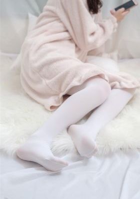 欧美丝袜足控_BD在线手机播放