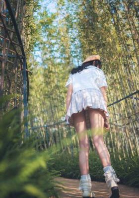 欧美胖妞走秀_高清字幕版在线播放